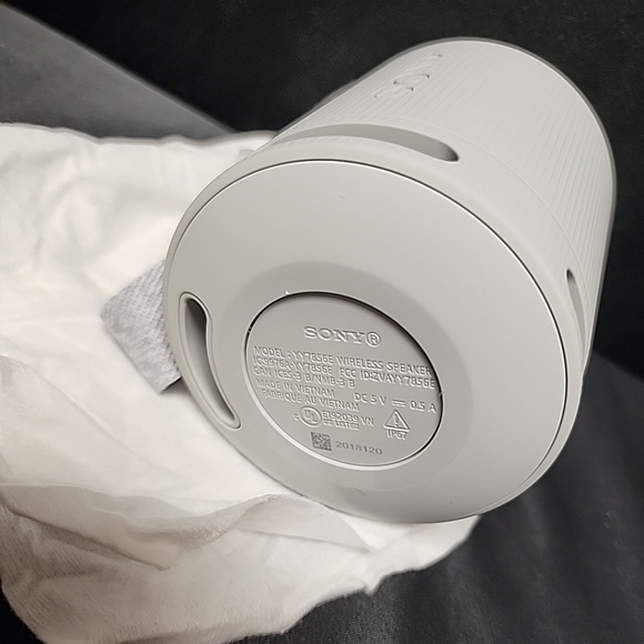 Sony XB100 Waterproof Wireless Bluetooth Speaker W Hands Free Mic & Strap - Picture 8 of 11